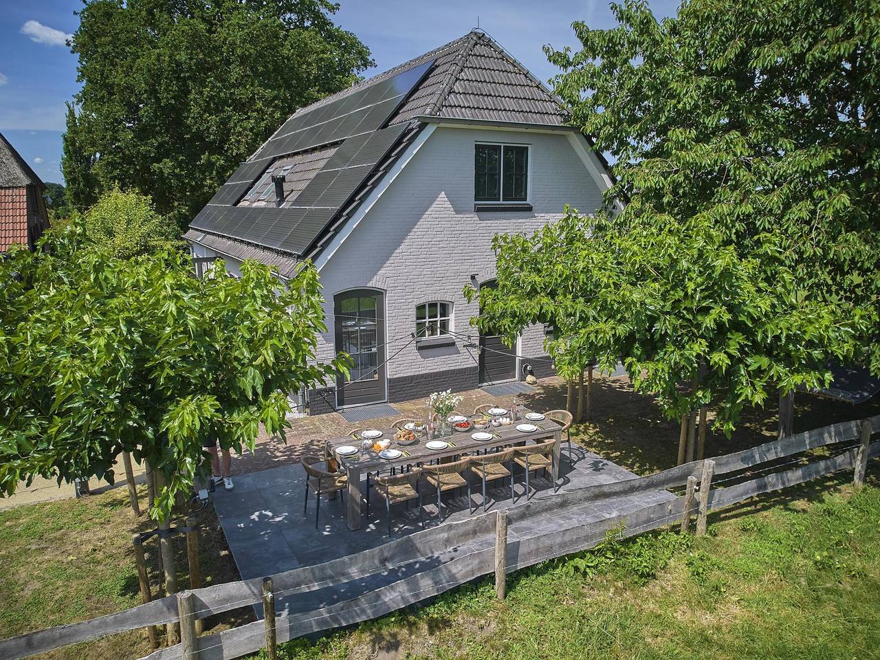 Schöne Wellness-Villa mit Sauna und Whirlpool
 in Holten, Sallandse Heuvelrug