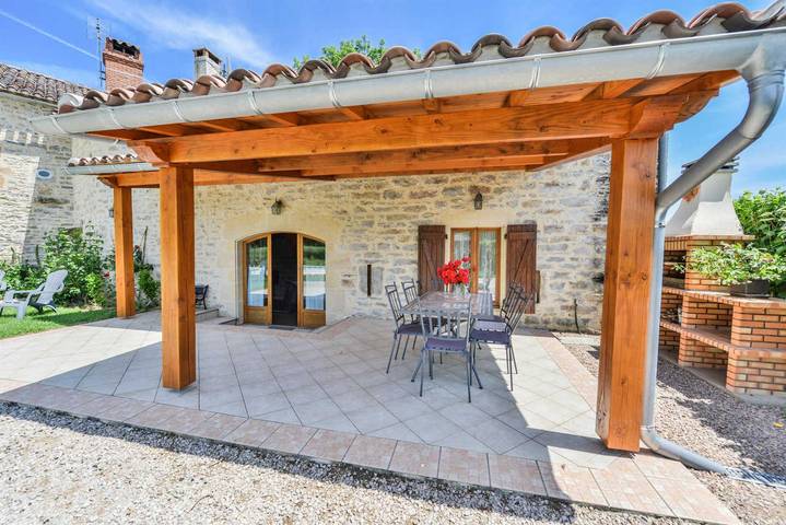 Gîte pour 6 personnes, avec piscine ainsi que jacuzzi et terrasse, animaux acceptés à Milhars - 2