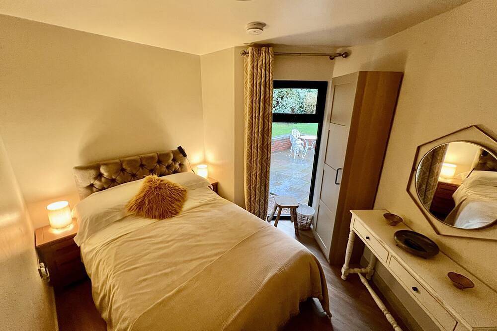 Havendale, pet friendly, luxury holiday cottage in Chesterfield in Chesterfield, Derbyshire
