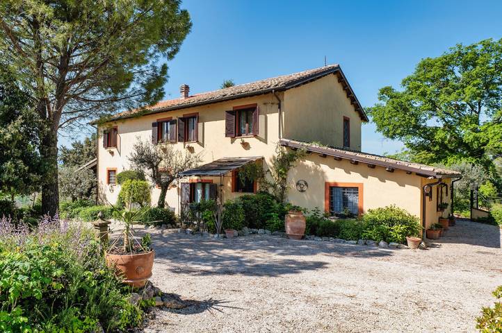 Gîte pour 2 personnes, avec Jardin dans Montefalco, Province de Pérouse