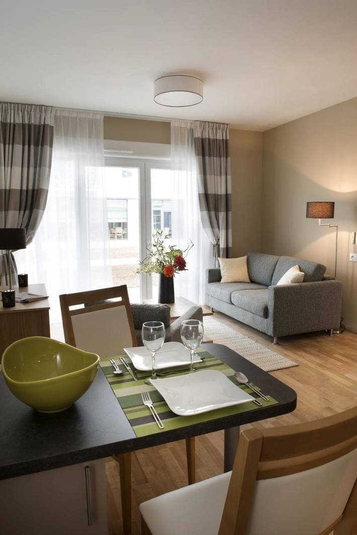 Appart’hôtel pour 2 personnes, avec Jacuzzi et Jardin ainsi que Piscine et Sauna