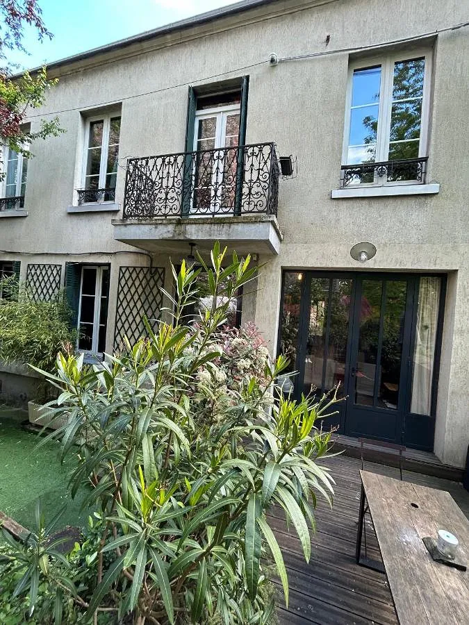 Ferienhaus für 11 Personen, mit Garten und Whirlpool - 1