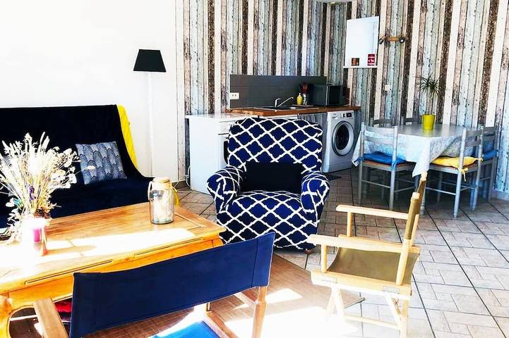 Location de vacances pour 6 personnes, avec jardin dans Folligny - 3