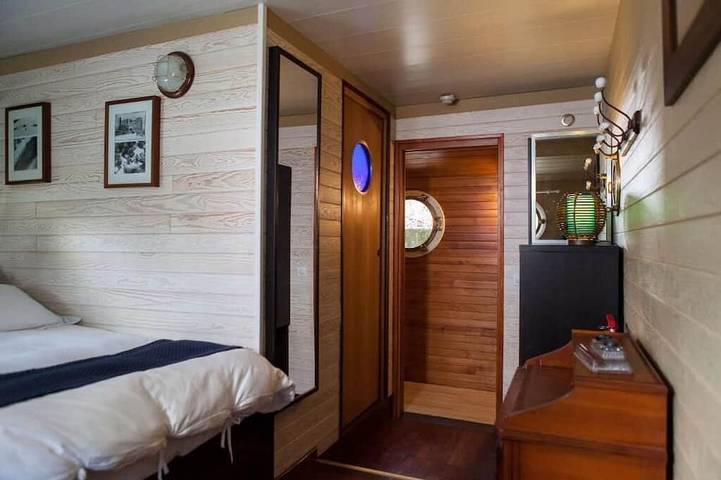 Péniche pour 2 personnes, avec terrasse et jacuzzi dans l' Aude - 2