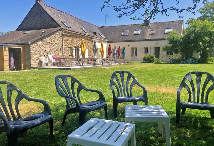 Gîte pour 30 personnes, avec jardin et terrasse, animaux acceptés en France - 2
