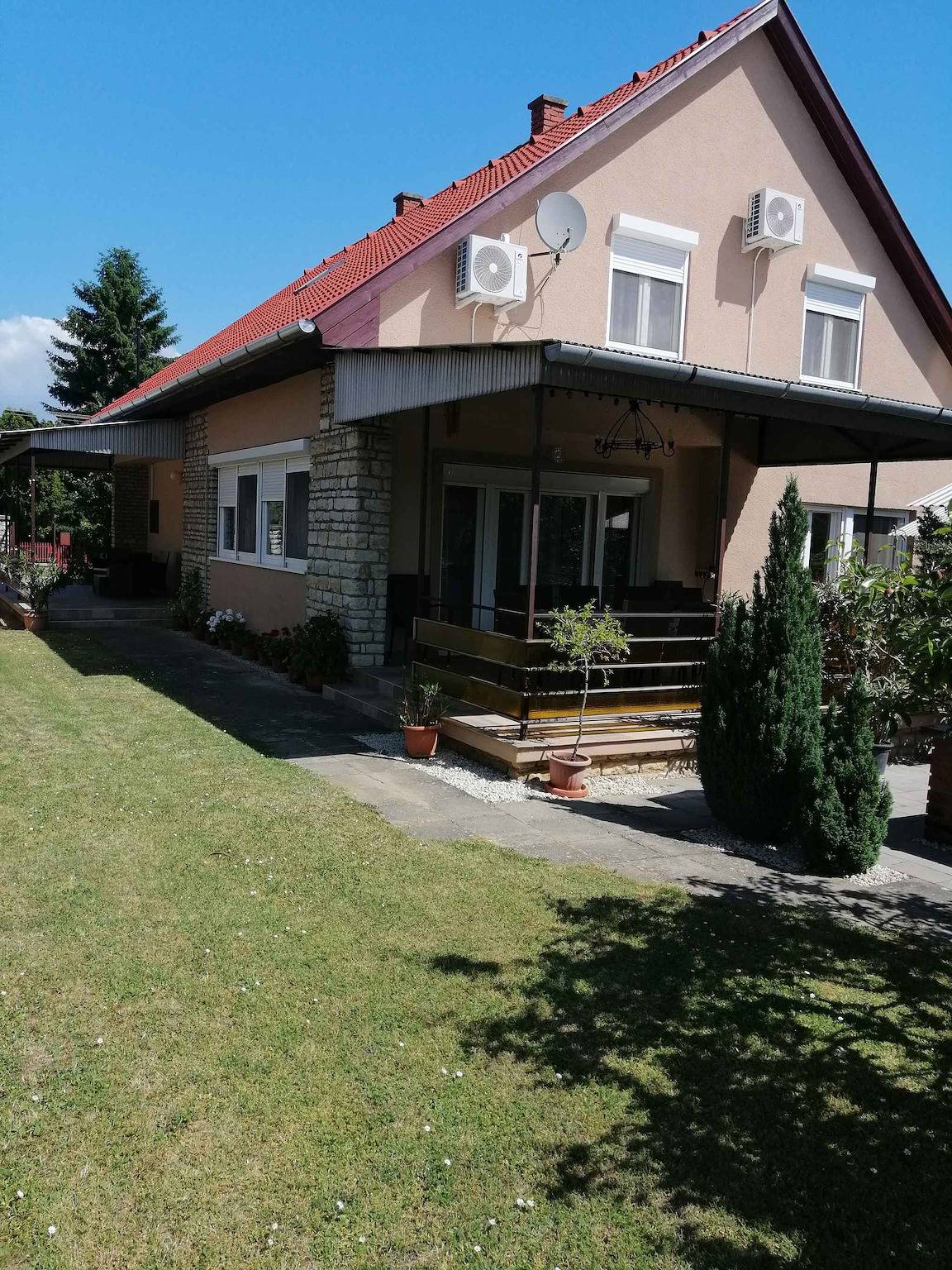 Ferienhaus für Familien mit Wlan und ruhiger Lage in Balatonföldvar, Plattensee Südufer