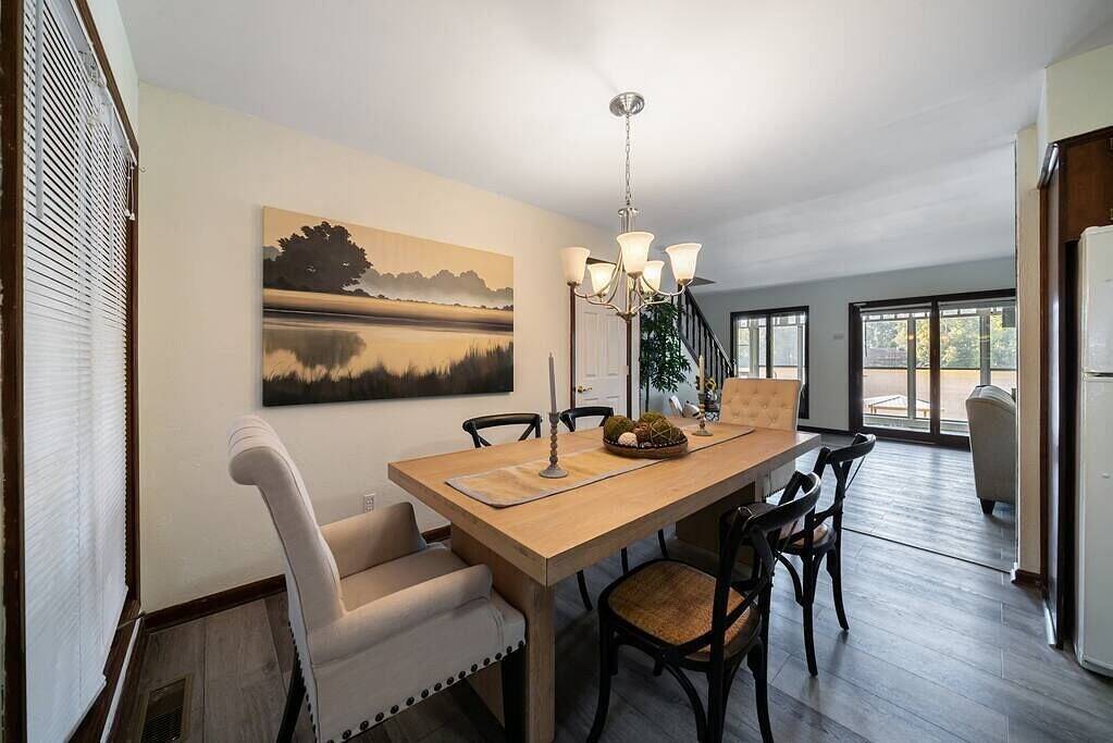 Lay Back in the Lake House in Gwinnett County