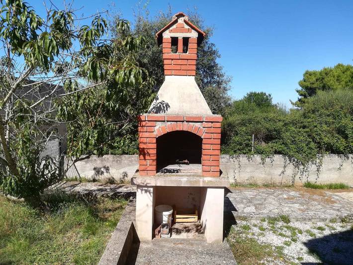 Casa de vacaciones a 50 m de la playa in Ugljan, Isla de Ugljan