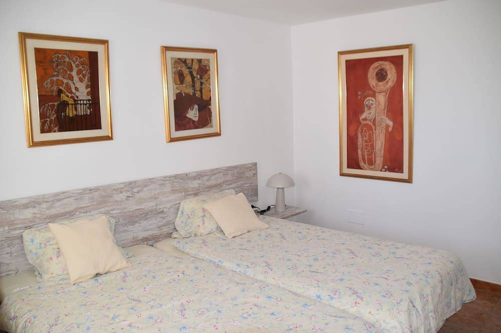 Ganze Wohnung, Ruhige Ferienwohnung mit herrlichem Atlantikblick in Playa de los Roques, Los Realejos