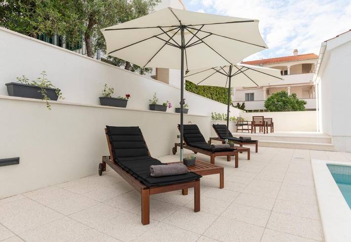 Villa pour 5 personnes, avec jardin ainsi que vue et piscine dans Šolta - 4