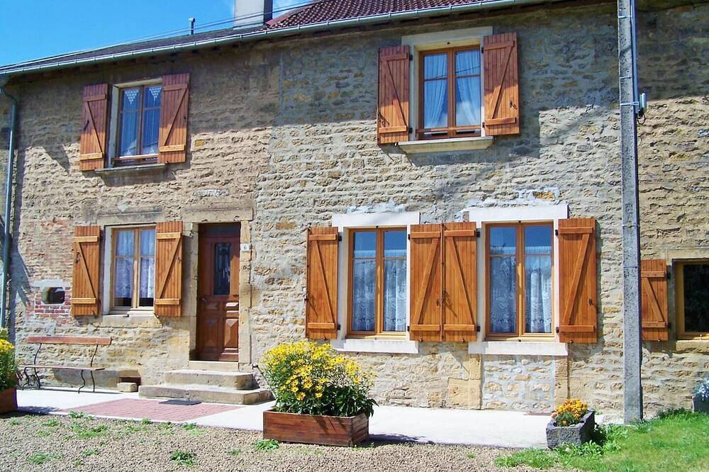 Chez Léontine - Puilly Et Charbeaux in Puilly-et-Charbeaux, Ardennen