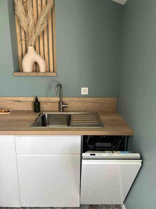 Appartement entier, T2 chic, calme proche Hopital in La Tronche, Isère