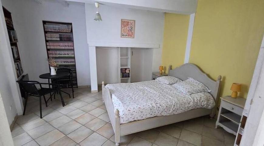Chambre d’hôte pour 2 personnes, avec Terrasse et Jardin à Habas