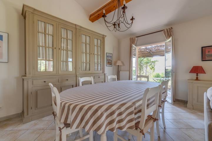 Location de vacances pour 6 personnes, avec terrasse et jardin à La Motte - 4