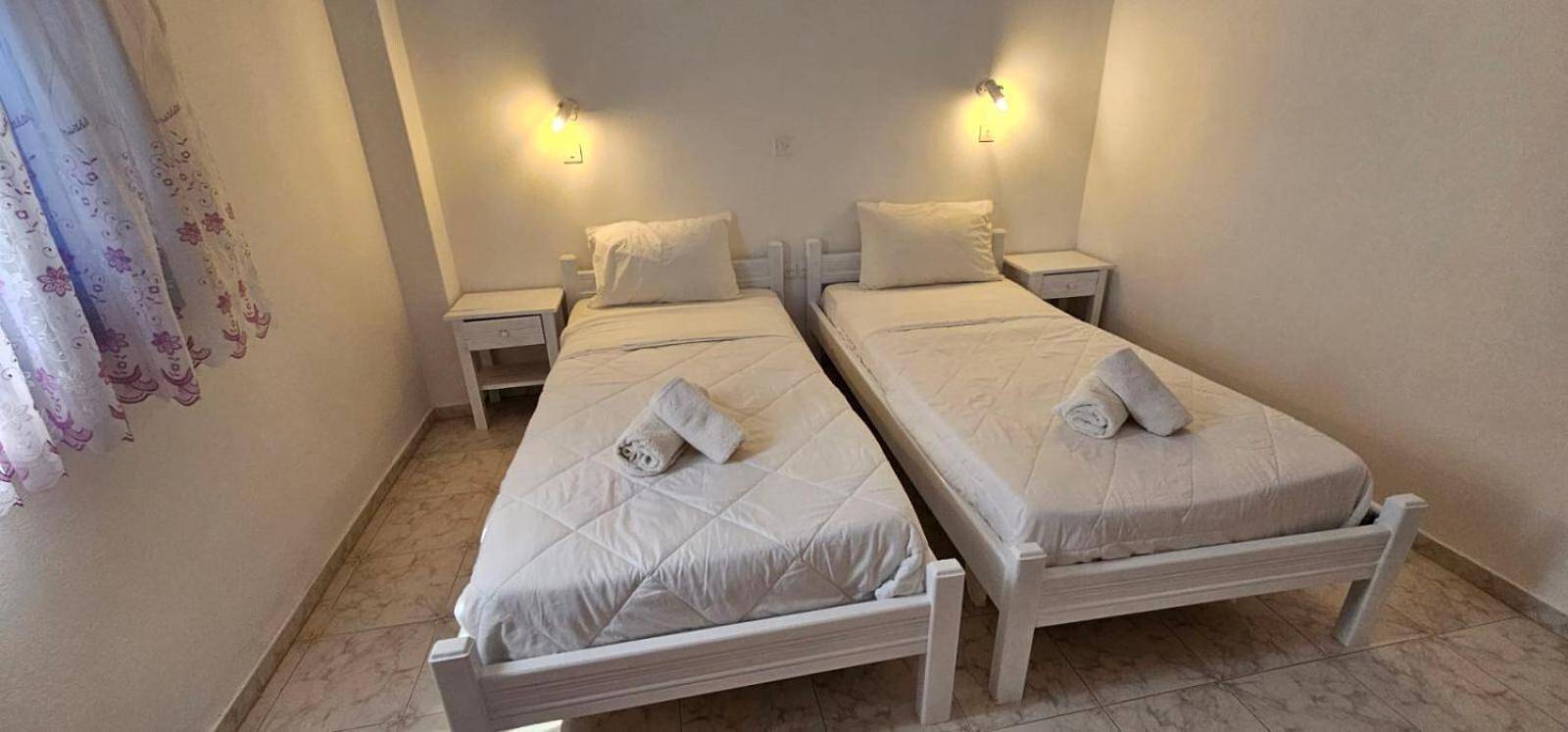 Chambre 'Economy Double 2' avec Balcon et Climatisation in Perissa, Santorin
