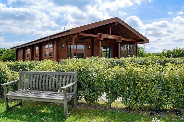 Cottage for 4 people, with hot tub and garden, with pets in Burgh le Marsh