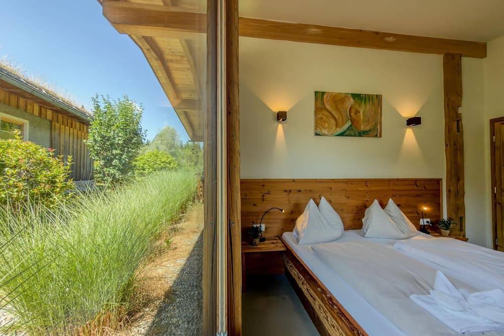 Naturchalet am Waldrand mit Infrarot Sauna in Hermagor, Hermagor-Pressegger See