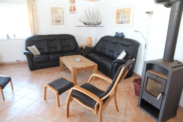 Ferienhaus für 8 Personen, mit Sauna und Ausblick sowie Garten und Terrasse in Grimersum - 2