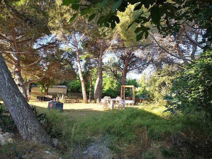 Location de vacances pour 2 personnes, avec vue ainsi que terrasse et jardin à Passa