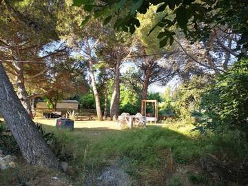 Gîte pour 2 personnes, avec jardin ainsi que terrasse et vue à Passa