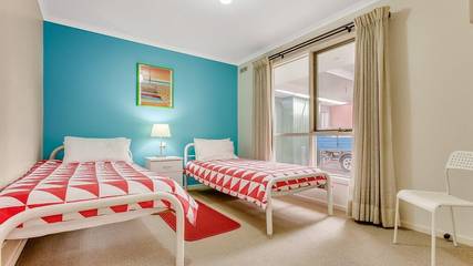 Holiday Home for 12 People in Lakes Entrance, Shire of East Gippsland, Photo 2