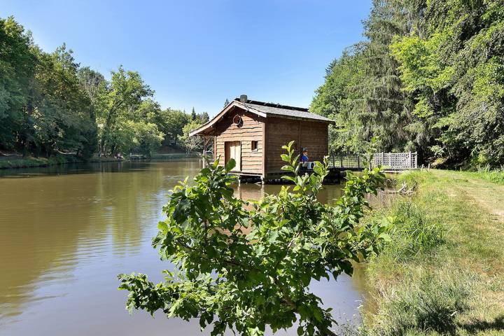 Location de vacances pour 6 personnes, avec jardin, animaux acceptés à Angoisse (Dordogne)