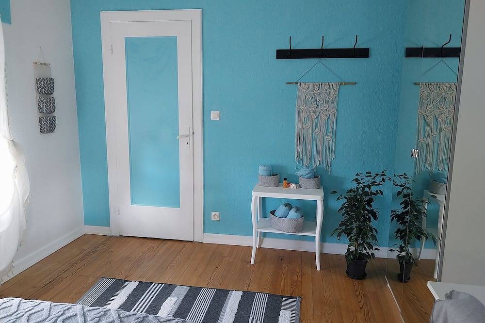 Nice quiet room with adjoining living room A plus, large garden with terrace in Sausheim, Región de Mulhouse