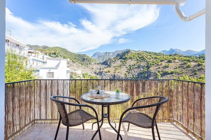 Apartment for 2 people, with Balcony and Terrace in Frigiliana