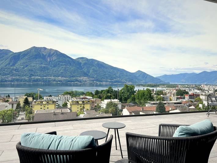 Ferienwohnung für 6 Personen, mit Balkon und Ausblick sowie Seeblick in Minusio