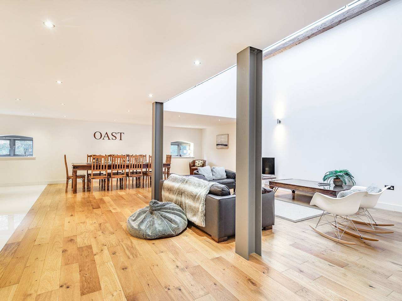 Oast Barn in Letheringsett with Glandford, Norfolk Coast