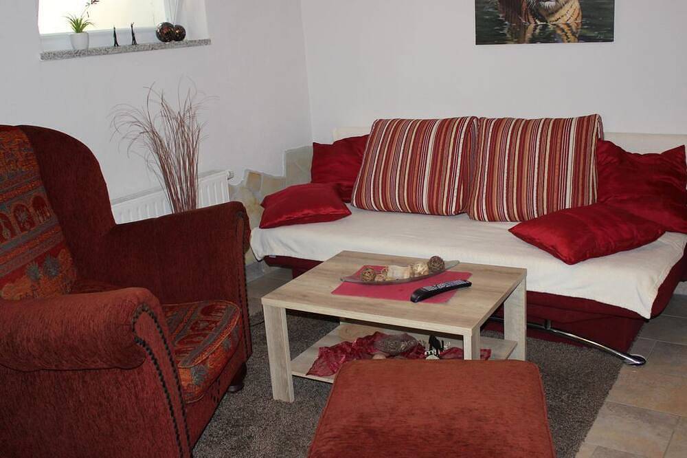 Ganze Wohnung, Ferienwohnung Heckel – Urlaub in der Oberlausitz - Ferienwohnung mit Garten und in Malschwitz, Oberlausitz-Niederschlesien
