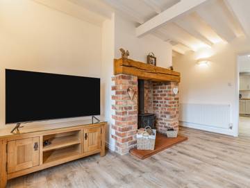 Glamping for 7 People in Church Broughton, Derbyshire, Photo 3