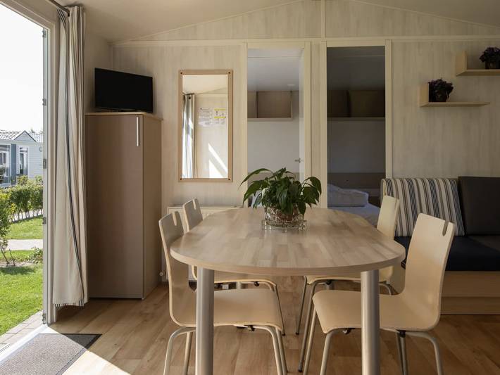 Village vacances pour 6 personnes, avec piscine ainsi que vue sur le lac et jardin en Belgique - 3