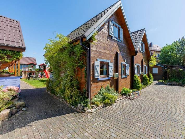 Ferienhaus für 6 Personen, mit Pool in Rewal