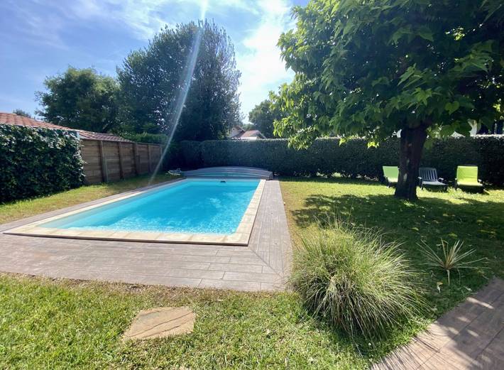 Gîte pour 8 personnes, avec piscine ainsi que jardin et terrasse à Capbreton - 3