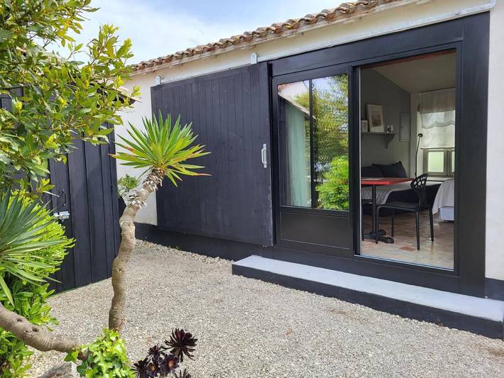 Gîte pour 2 personnes, avec jardin à Saint-Clément-des-Baleines - 2