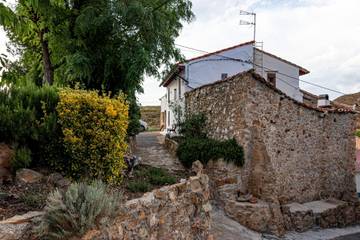 Location de vacances pour 12 personnes, avec jardin et terrasse dans Aragon (Espagne)