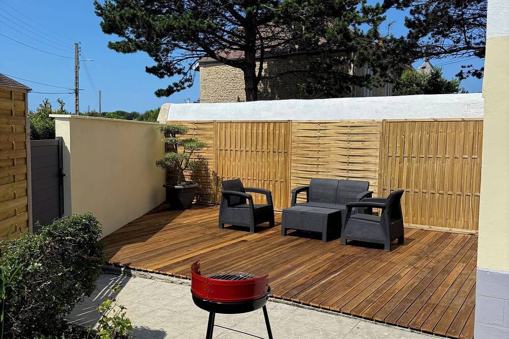 Appartement entier, Chez Sylviane apt Rez-de-Chaussée 200 m de la mer in Luc-sur-Mer, Région de Caen