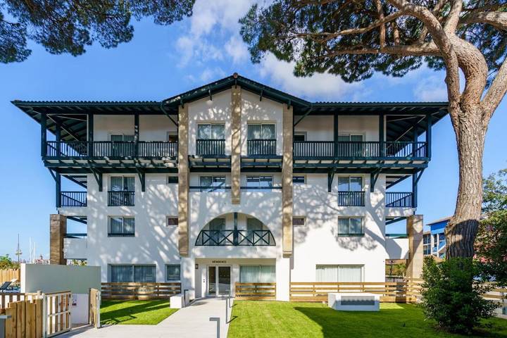 Location de vacances pour 4 personnes, avec piscine ainsi que jardin et sauna dans Grande Plage (Hendaye) - 3