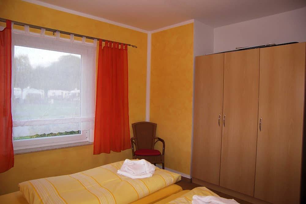 Ganze Wohnung, Fewo 5 - Mobilcamp Heringsdorf Gmbh Haus Triftende in Drei Kaiserbäder, Heringsdorf