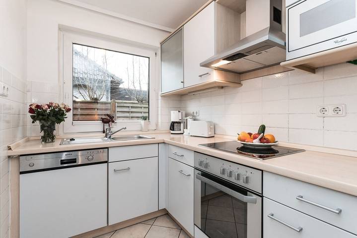 Ferienhaus für 6 Personen, mit Terrasse und Garten in Westerland - 4