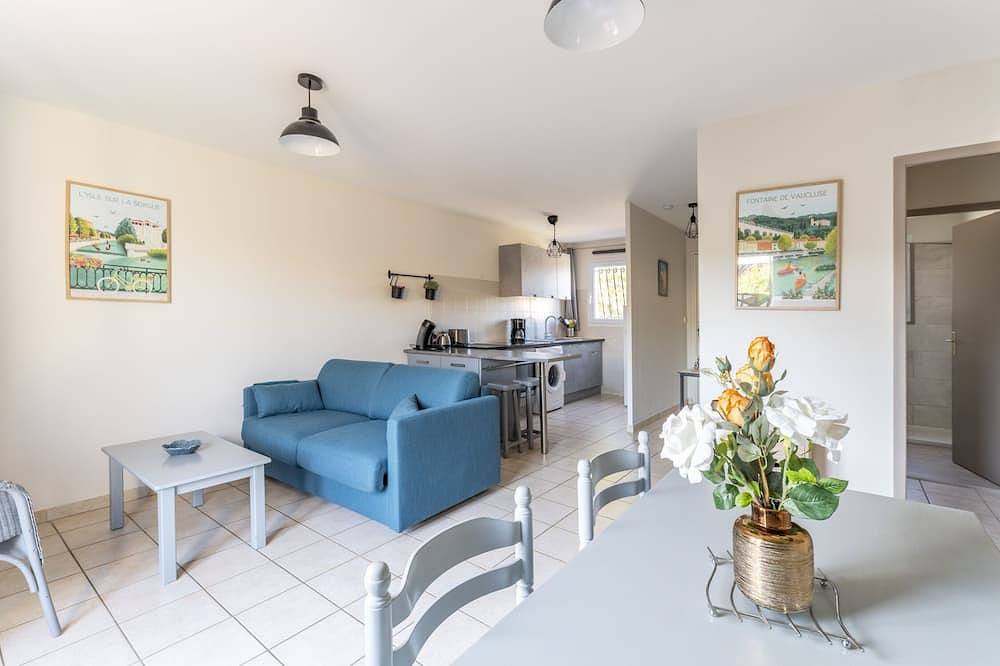 Air-conditioned, single-storey Pascalou house. in L'Isle-sur-la-Sorgue, Vaucluse