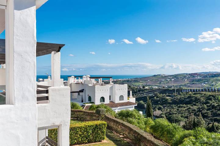 Ganze Wohnung, Ferienwohnung für 4 Personen mit Pool in Casares, Costa del Sol