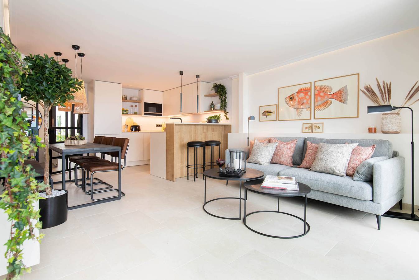 Entire apartment, Dali in Nerja Centre, Nerja
