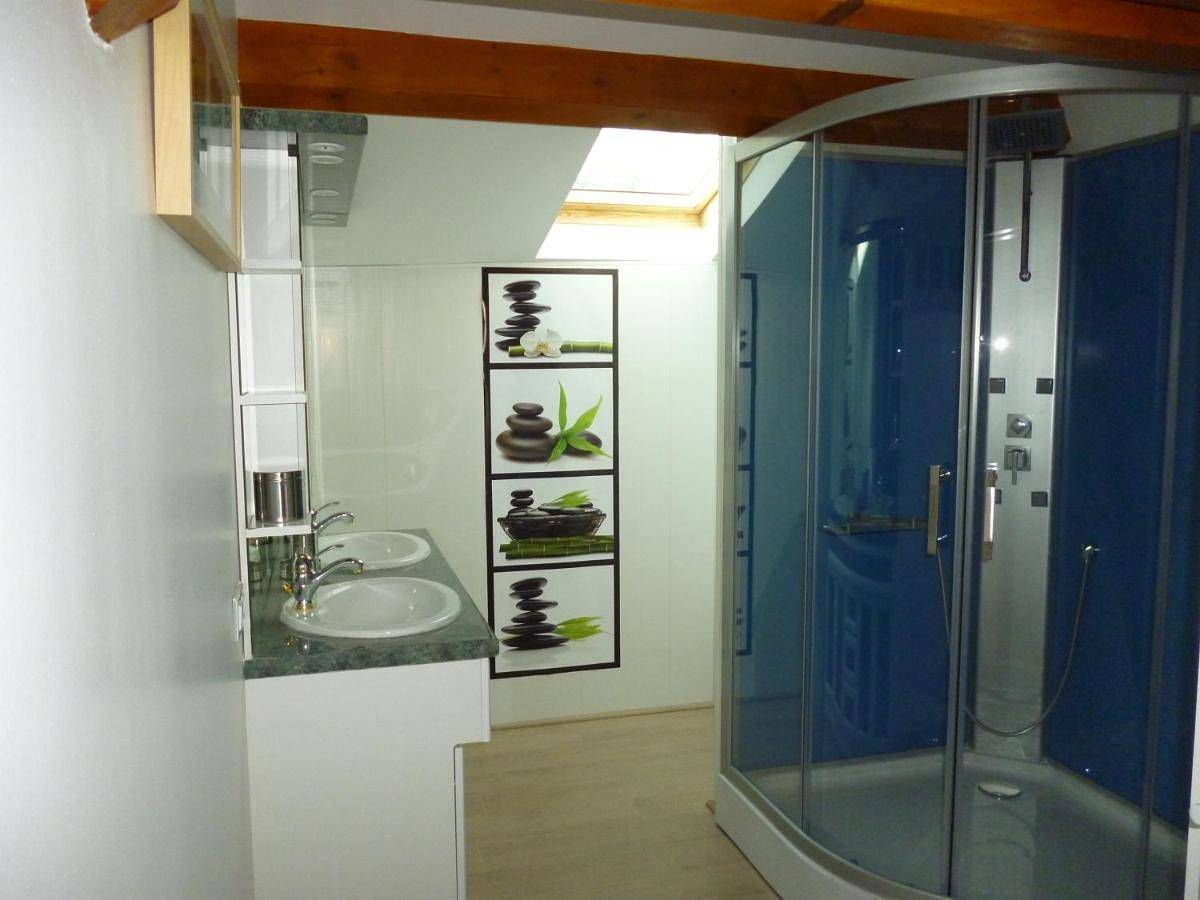 Six-Bedroom House in Villeneuve-Lécussan, Haute-Garonne