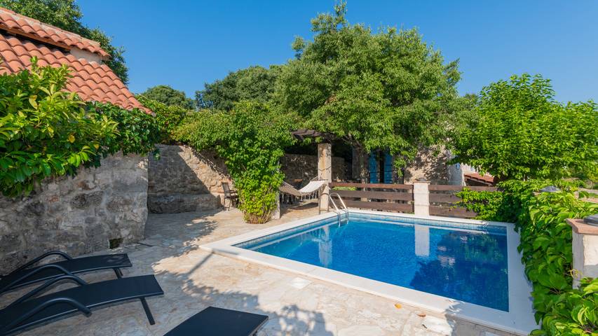 Villa pour 8 personnes, avec terrasse et jardin à Imotski