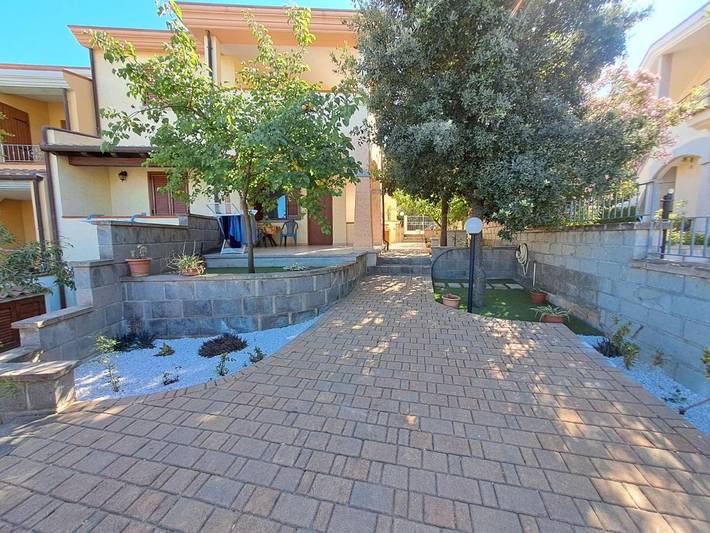 Maison d’hôte pour 2 personnes, avec Jardin dans Dorgali