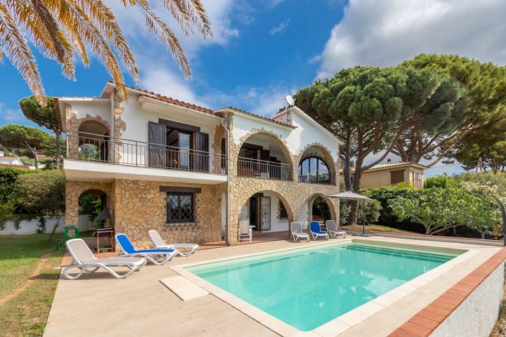 Casa rural para 8 personas, con Balcón y Jardín en Sant Feliu de Guíxols