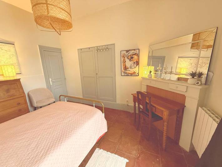 Gîte pour 4 personnes, avec piscine ainsi que vue et jardin à Albas - 3