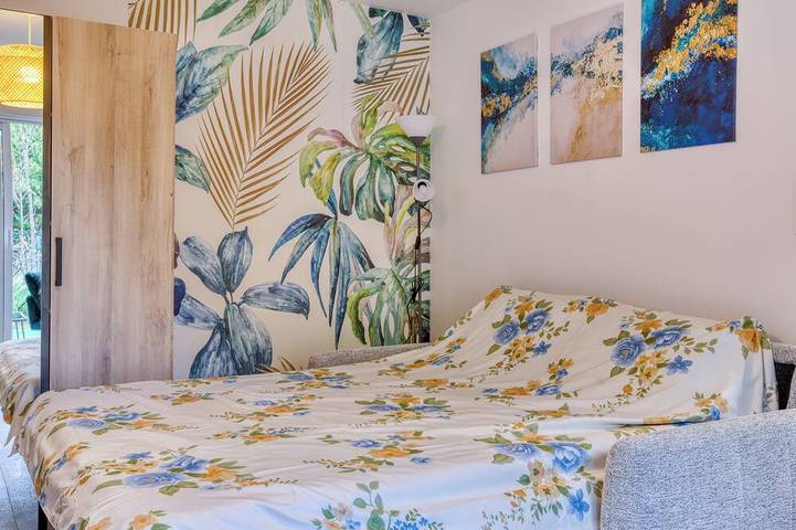 Appartement entier, L’Écrin Vert — Studio Chic & Terrasse Privée in Rueil-Malmaison, Hauts-de-Seine